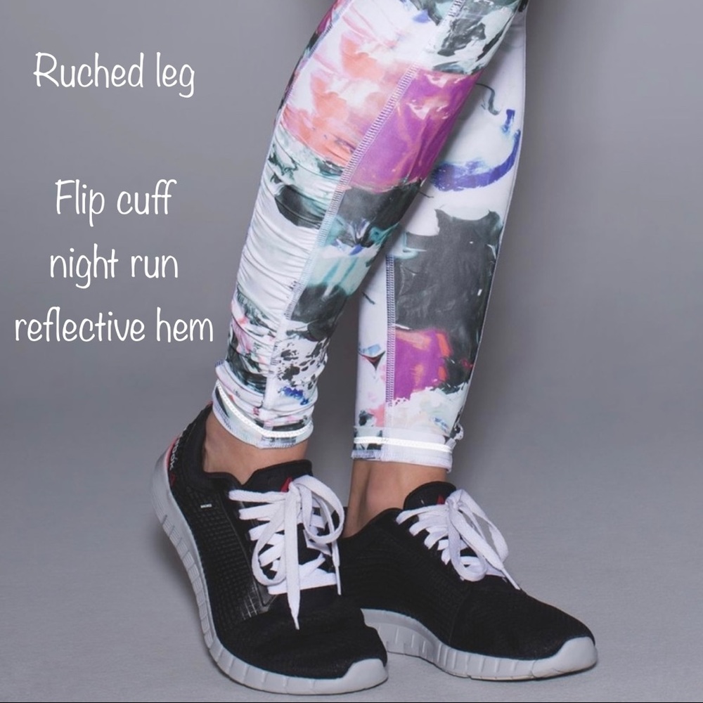 SOLD-Lululemon Printed Fuchsia and Black Watercolor Athletic Running Leggings - Picture 6 of 12